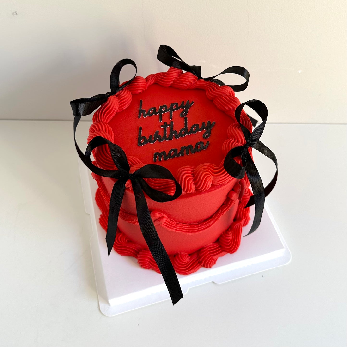 Chloe Ribbon Round Cake