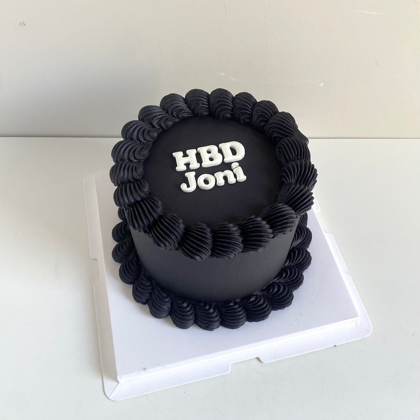 Simple Retro Block Round Cake