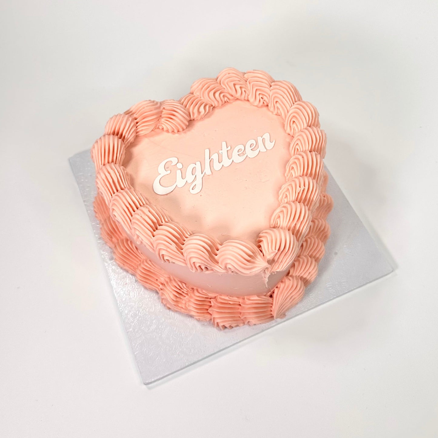 Simple Retro Cursive Heart Cake